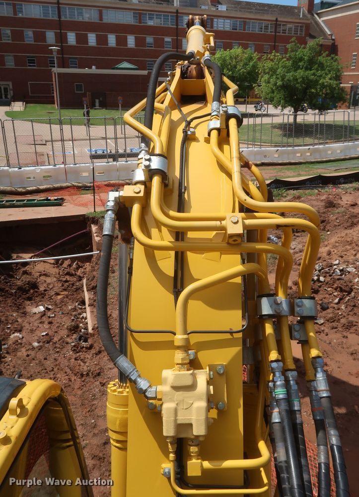 image for item DK3692 2019 Komatsu PC138USLC-11  excavator