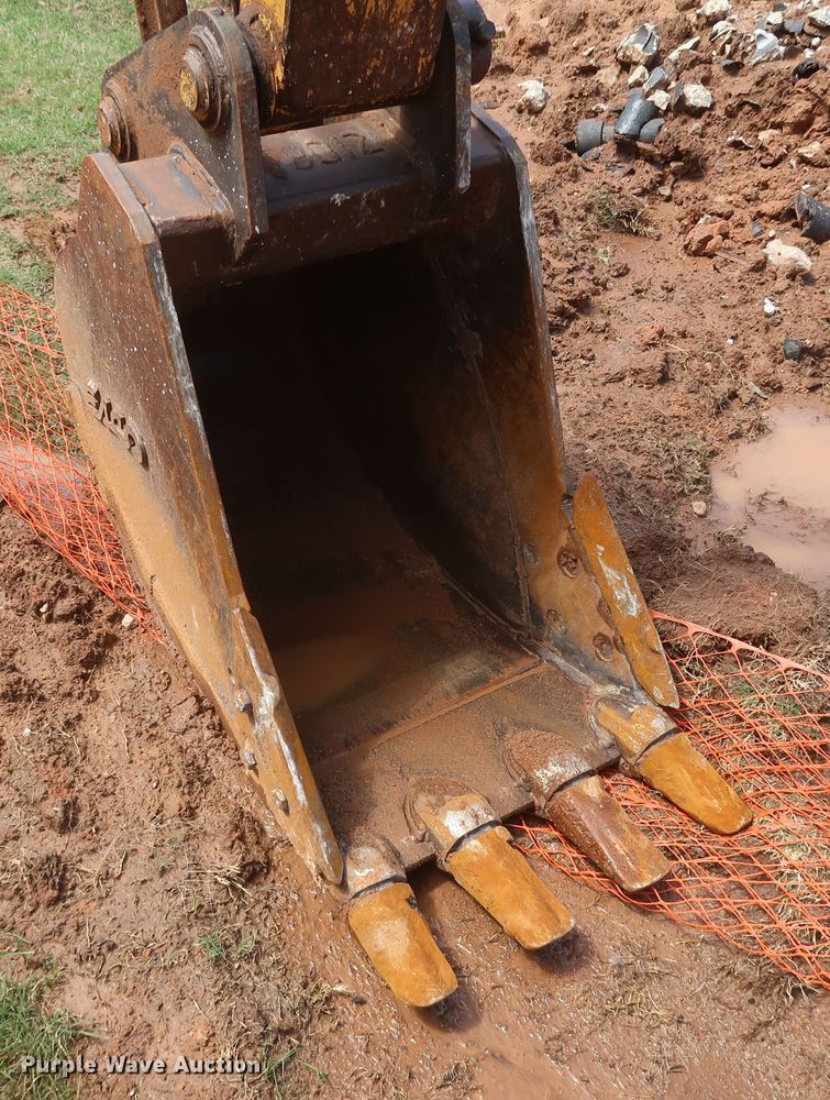 image for item DK3692 2019 Komatsu PC138USLC-11  excavator