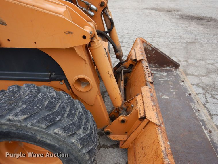 image for item DL3750 2007 Case 440  skid steer loader