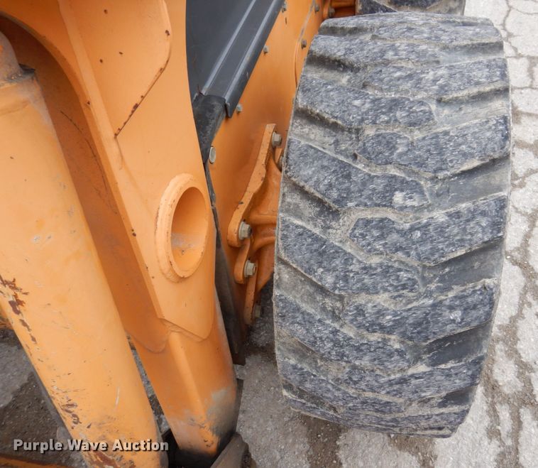 image for item DL3750 2007 Case 440  skid steer loader