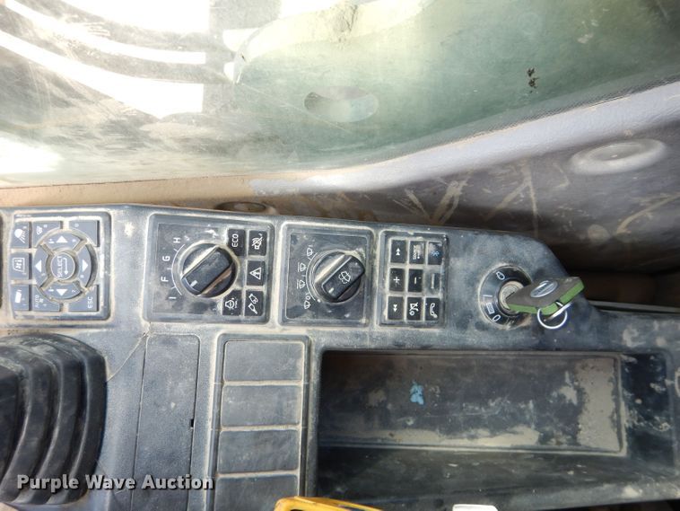 image for item DM4492 Volvo EC300EL  excavator