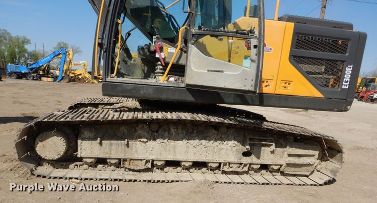 image for item DM4492 Volvo EC300EL  excavator