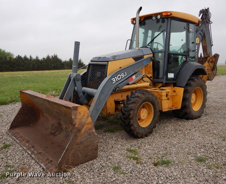 image for item DM4493 2007 John Deere 310SJ  backhoe