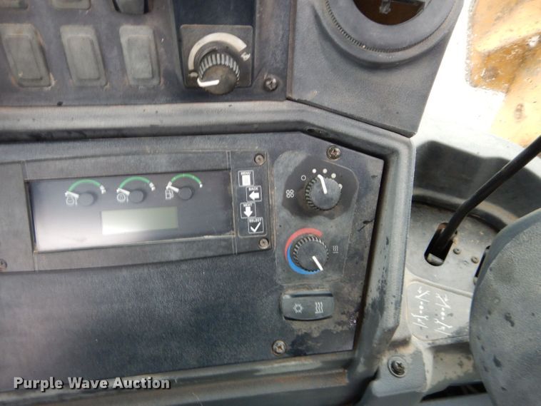 image for item DM4493 2007 John Deere 310SJ  backhoe