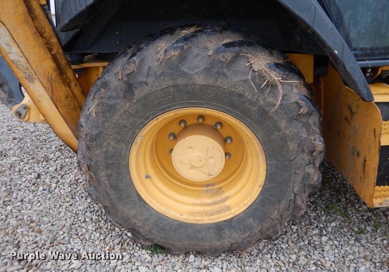 image for item DM4493 2007 John Deere 310SJ  backhoe