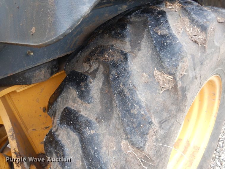 image for item DM4493 2007 John Deere 310SJ  backhoe