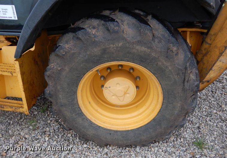 image for item DM4493 2007 John Deere 310SJ  backhoe