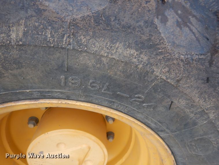 image for item DM4493 2007 John Deere 310SJ  backhoe