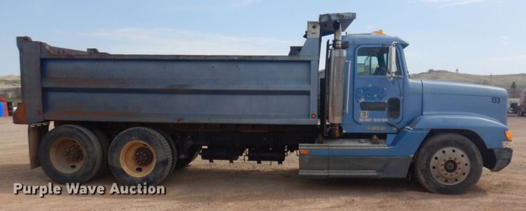 image for item DM5426 1994 Freightliner FLD  dump truck