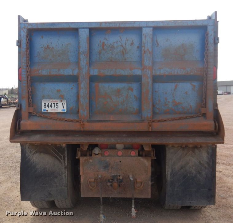 image for item DM5426 1994 Freightliner FLD  dump truck