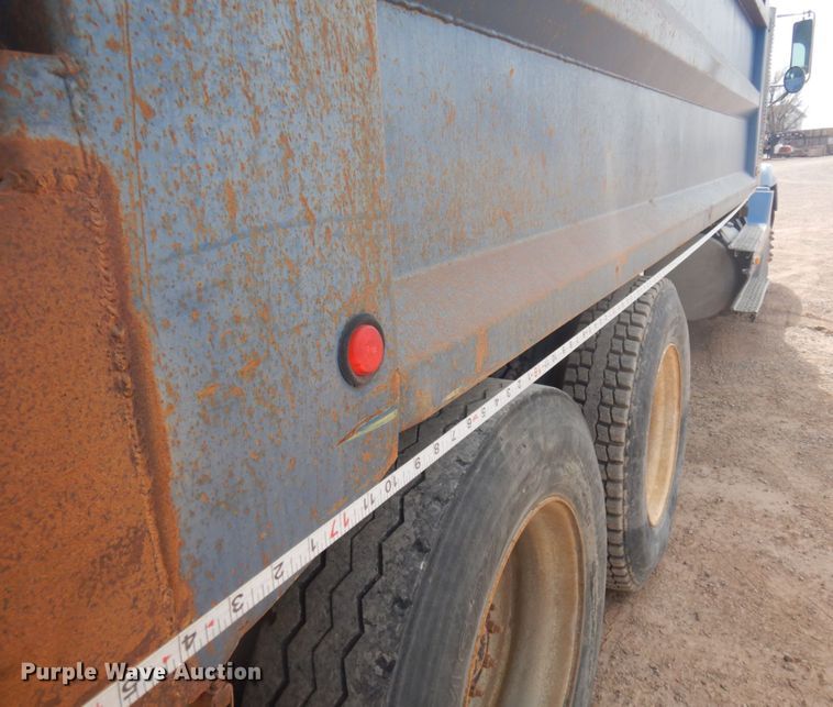 image for item DM5426 1994 Freightliner FLD  dump truck