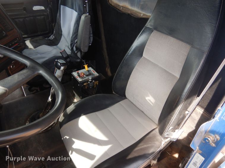 image for item DM5426 1994 Freightliner FLD  dump truck