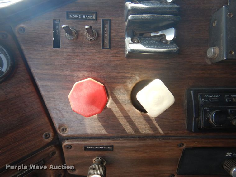 image for item DM5426 1994 Freightliner FLD  dump truck