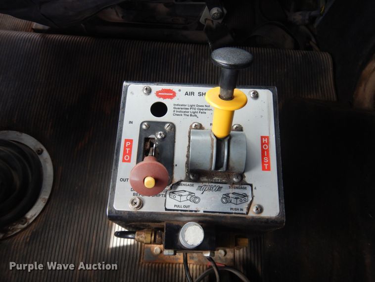 image for item DM5426 1994 Freightliner FLD  dump truck