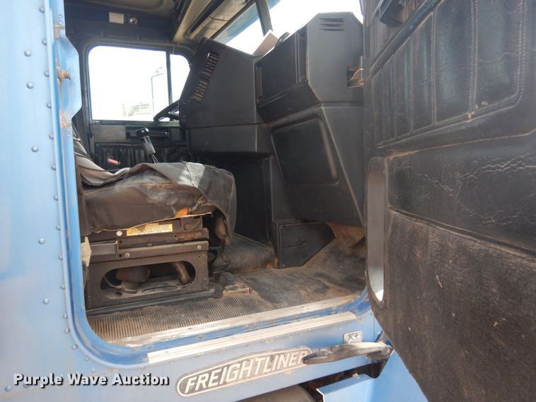 image for item DM5426 1994 Freightliner FLD  dump truck