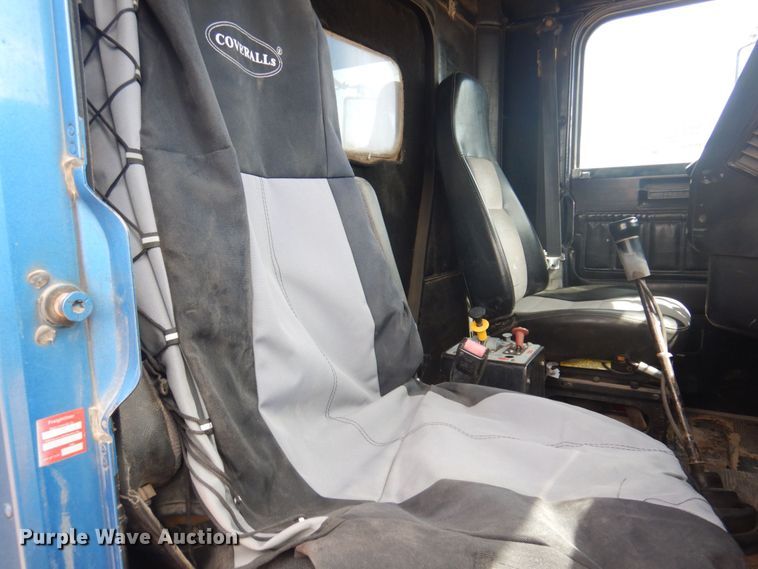 image for item DM5426 1994 Freightliner FLD  dump truck