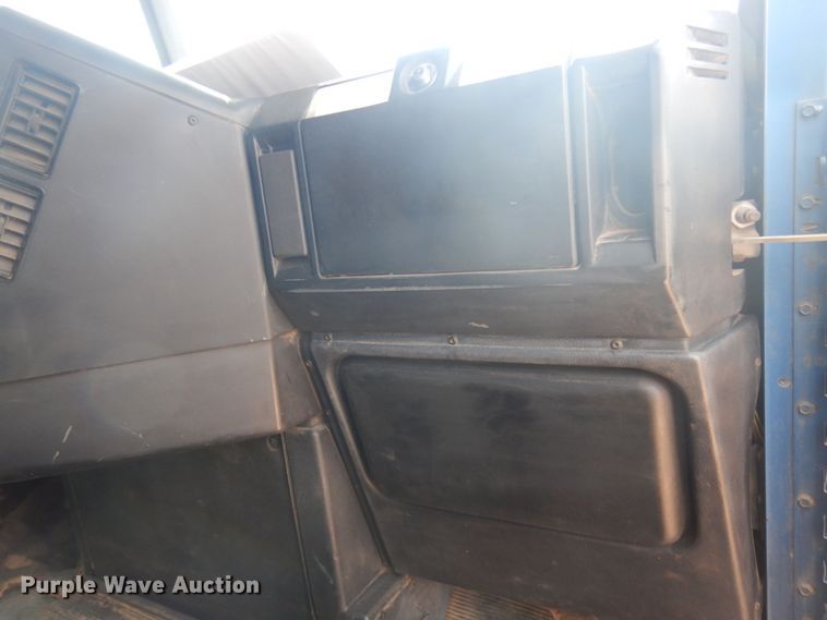 image for item DM5426 1994 Freightliner FLD  dump truck