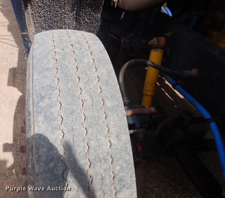 image for item DM5426 1994 Freightliner FLD  dump truck