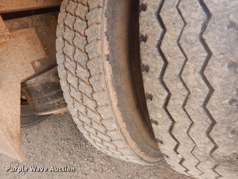 image for item DM5426 1994 Freightliner FLD  dump truck