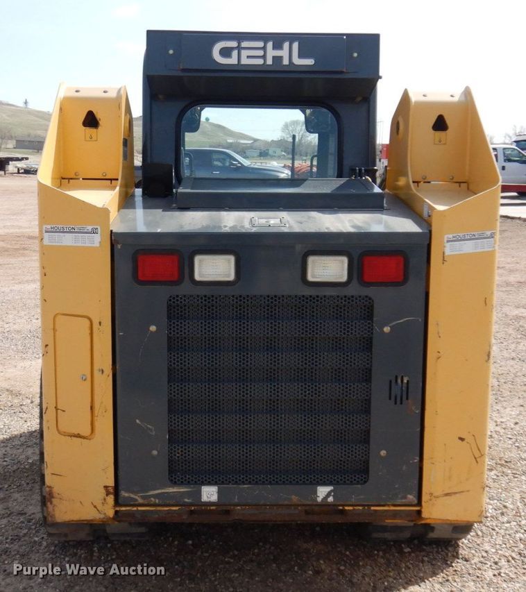 image for item DM5429 2016 Gehl RT210  skid steer loader