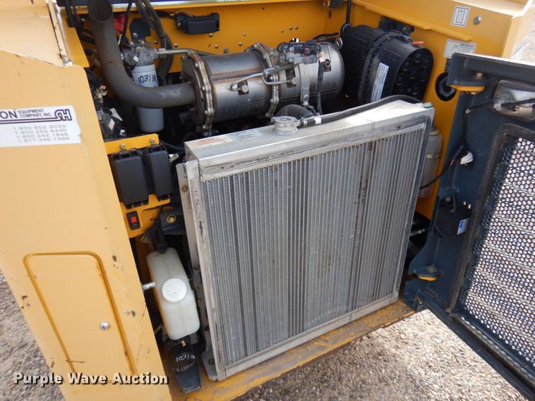 image for item DM5429 2016 Gehl RT210  skid steer loader