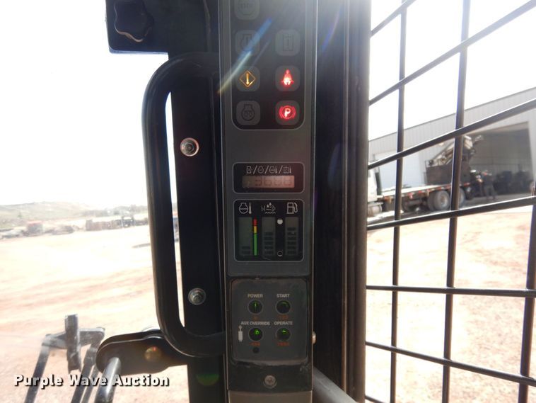 image for item DM5430 2015 Case TV380  skid steer loader