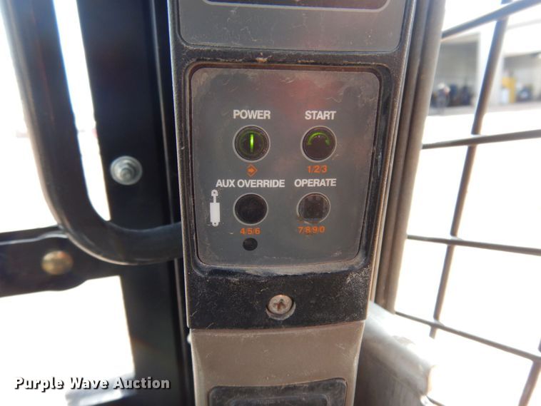 image for item DM5430 2015 Case TV380  skid steer loader