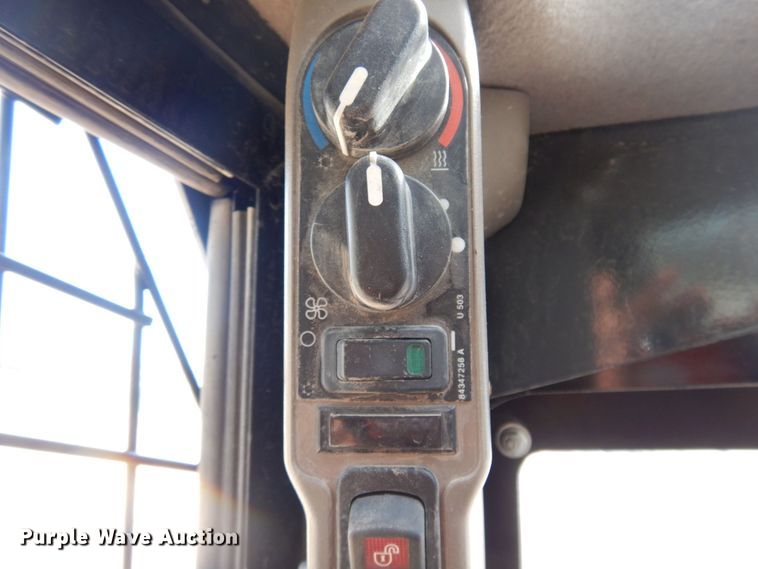 image for item DM5430 2015 Case TV380  skid steer loader