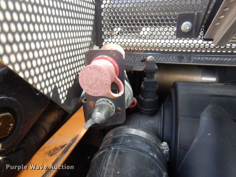 image for item DM5430 2015 Case TV380  skid steer loader