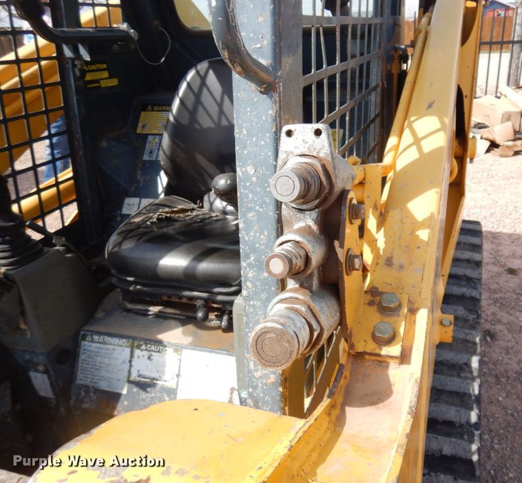 image for item DM5431 Mustang MTL312  skid steer loader