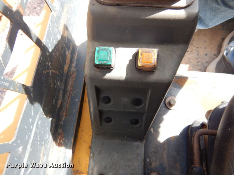 image for item DM5431 Mustang MTL312  skid steer loader