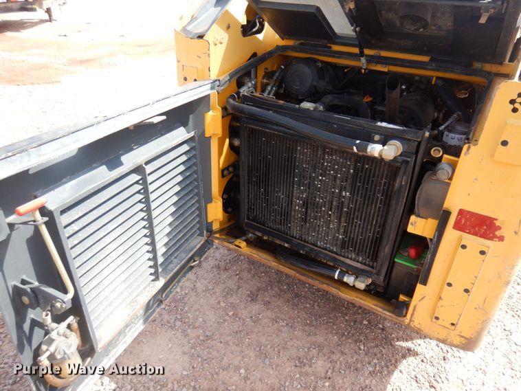 image for item DM5431 Mustang MTL312  skid steer loader