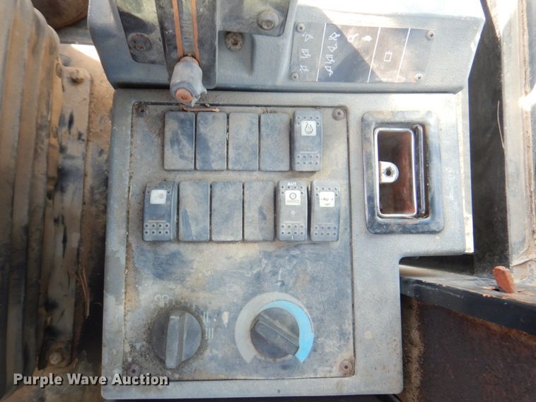 image for item DM6141 1998 Caterpillar 938G  wheel loader