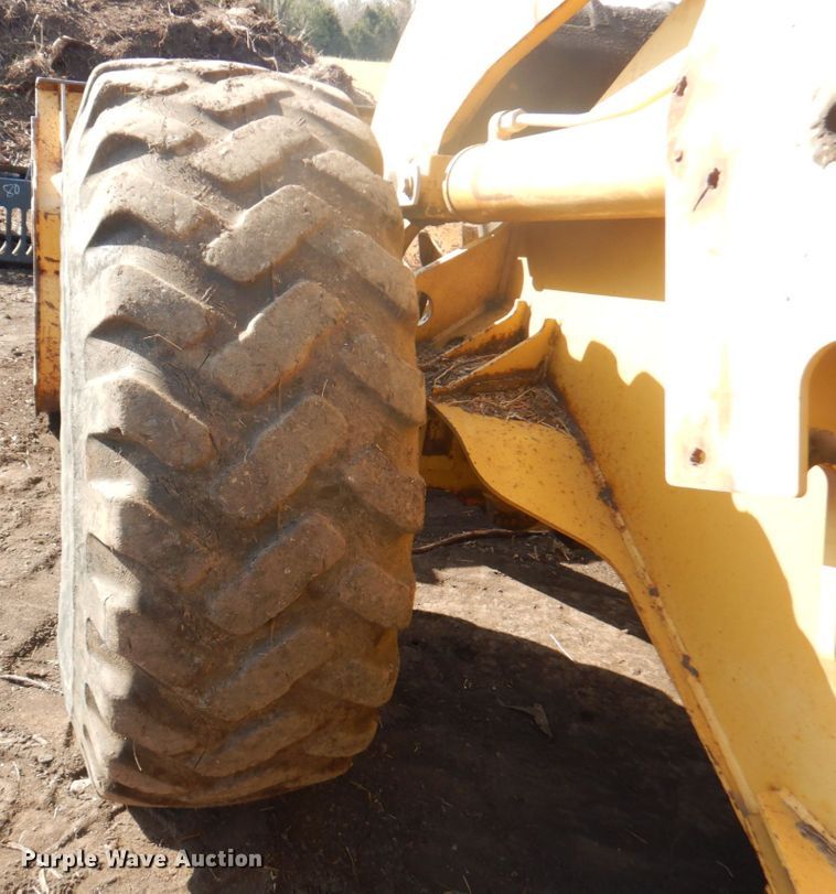 image for item DM6141 1998 Caterpillar 938G  wheel loader