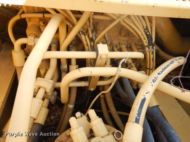 image for item DM6142 1997 Caterpillar 330B L  excavator