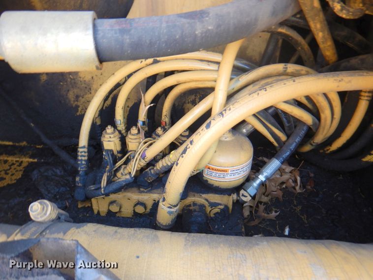 image for item DM6142 1997 Caterpillar 330B L  excavator