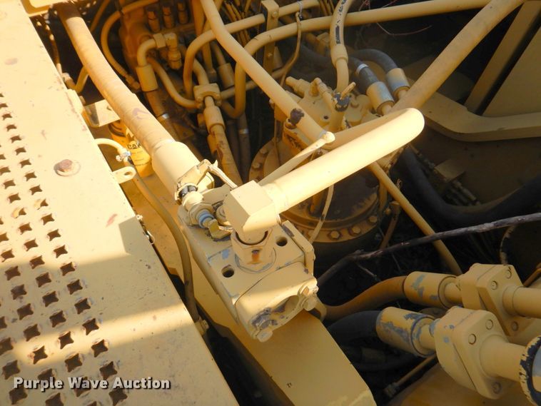 image for item DM6142 1997 Caterpillar 330B L  excavator