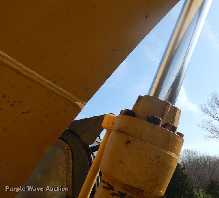 image for item DM6142 1997 Caterpillar 330B L  excavator