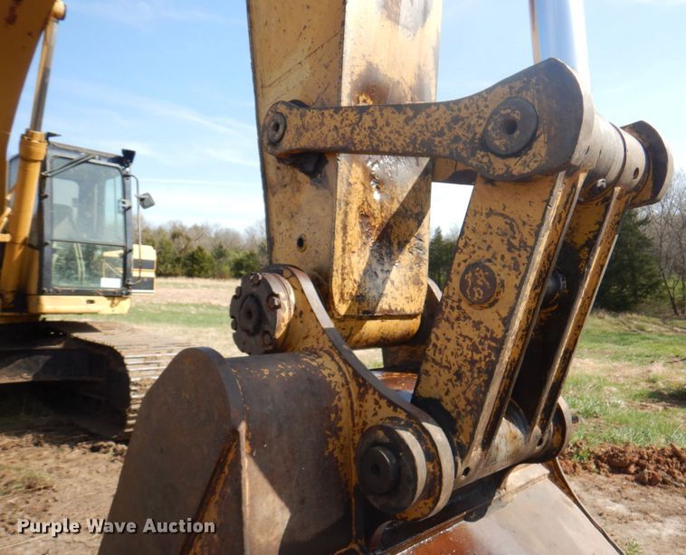 image for item DM6142 1997 Caterpillar 330B L  excavator