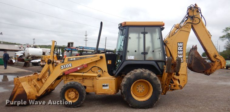 image for item DM6147 1998 John Deere 310E  backhoe