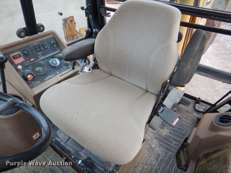 image for item DM6147 1998 John Deere 310E  backhoe