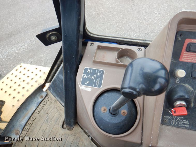 image for item DM6147 1998 John Deere 310E  backhoe