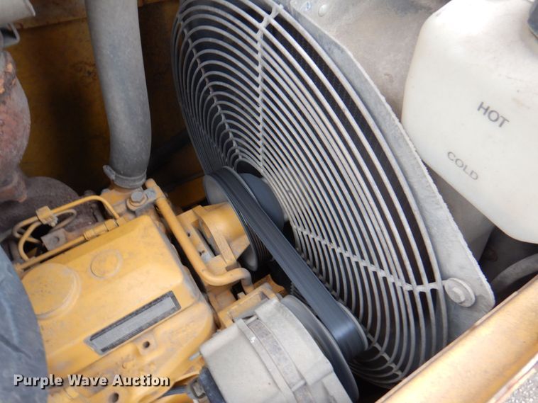 image for item DM6147 1998 John Deere 310E  backhoe