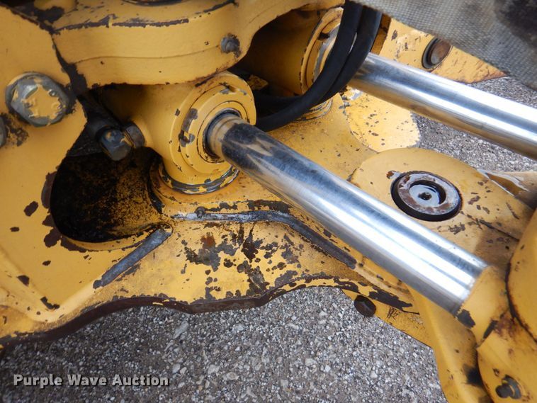 image for item DM6147 1998 John Deere 310E  backhoe