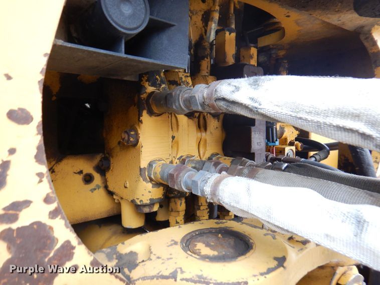 image for item DM6147 1998 John Deere 310E  backhoe