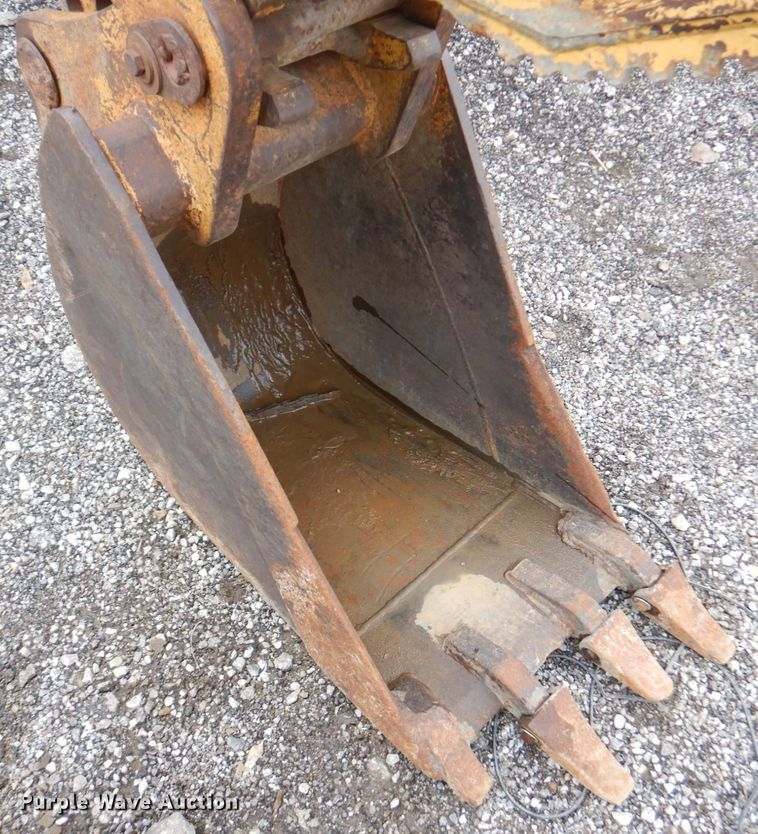 image for item DM6147 1998 John Deere 310E  backhoe