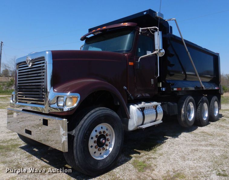 image for item DM7306 2004 International 5900i  dump truck