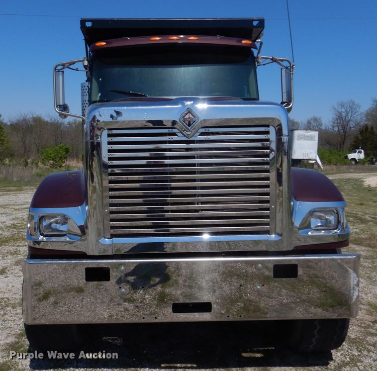 image for item DM7306 2004 International 5900i  dump truck