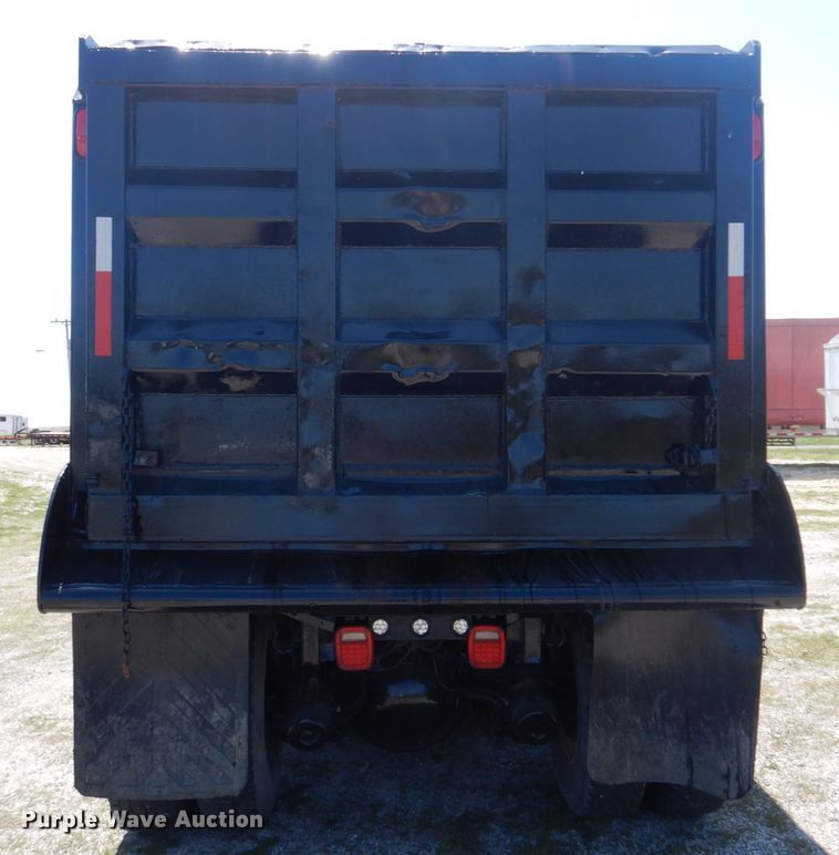 image for item DM7306 2004 International 5900i  dump truck