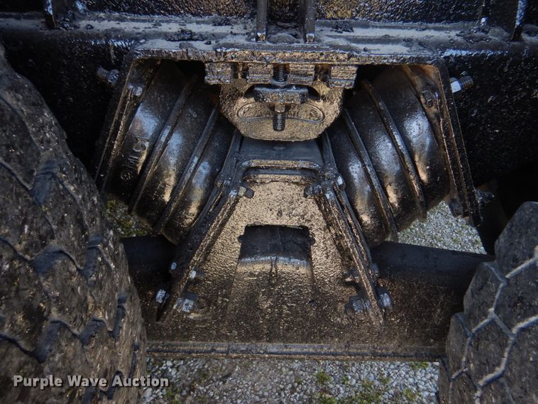 image for item DM7306 2004 International 5900i  dump truck